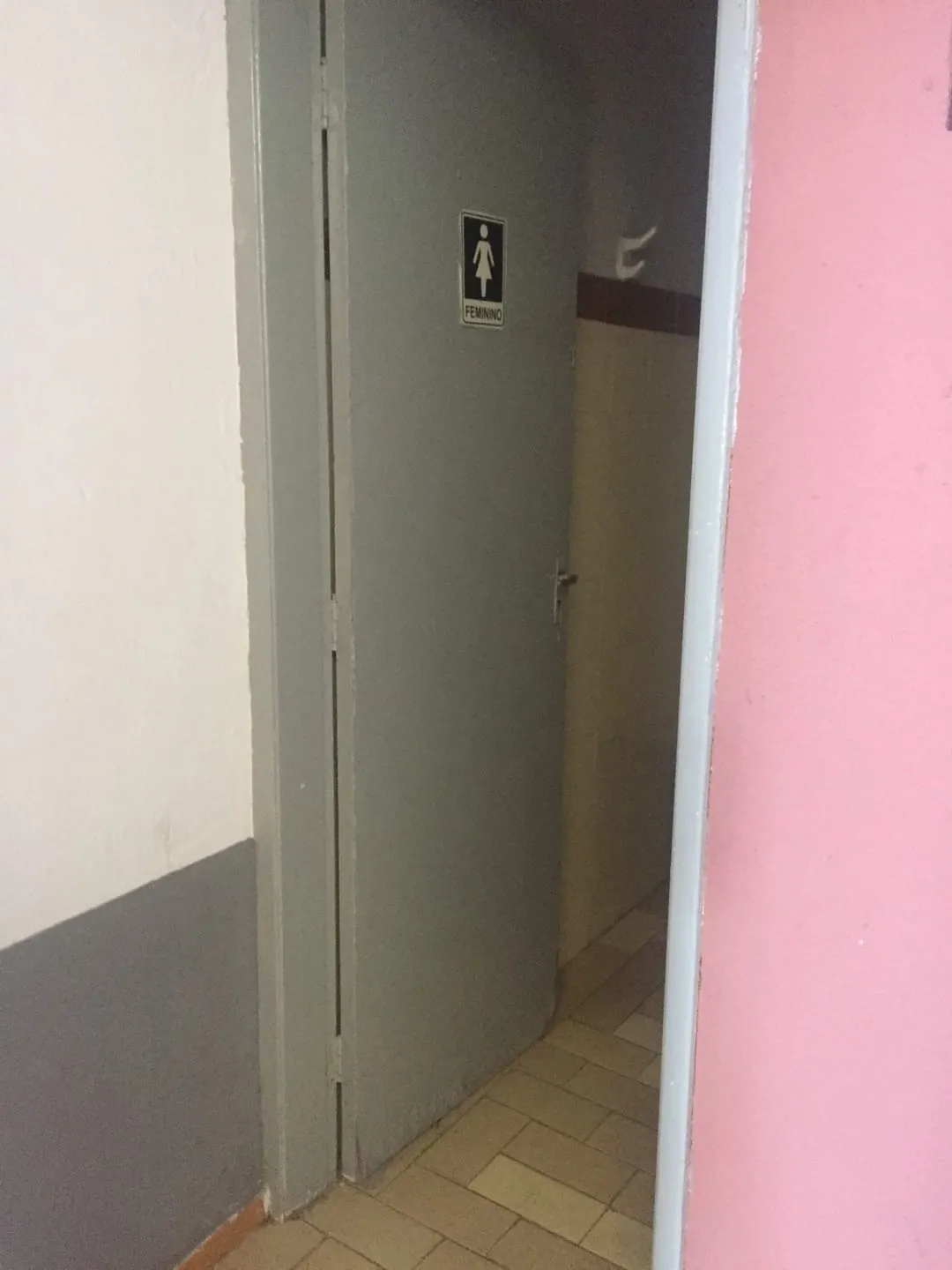 Imagem Comercial à venda 2 Quartos, 4 Vagas, 300M², Jardim Rosely, Pindamonhangaba - SP