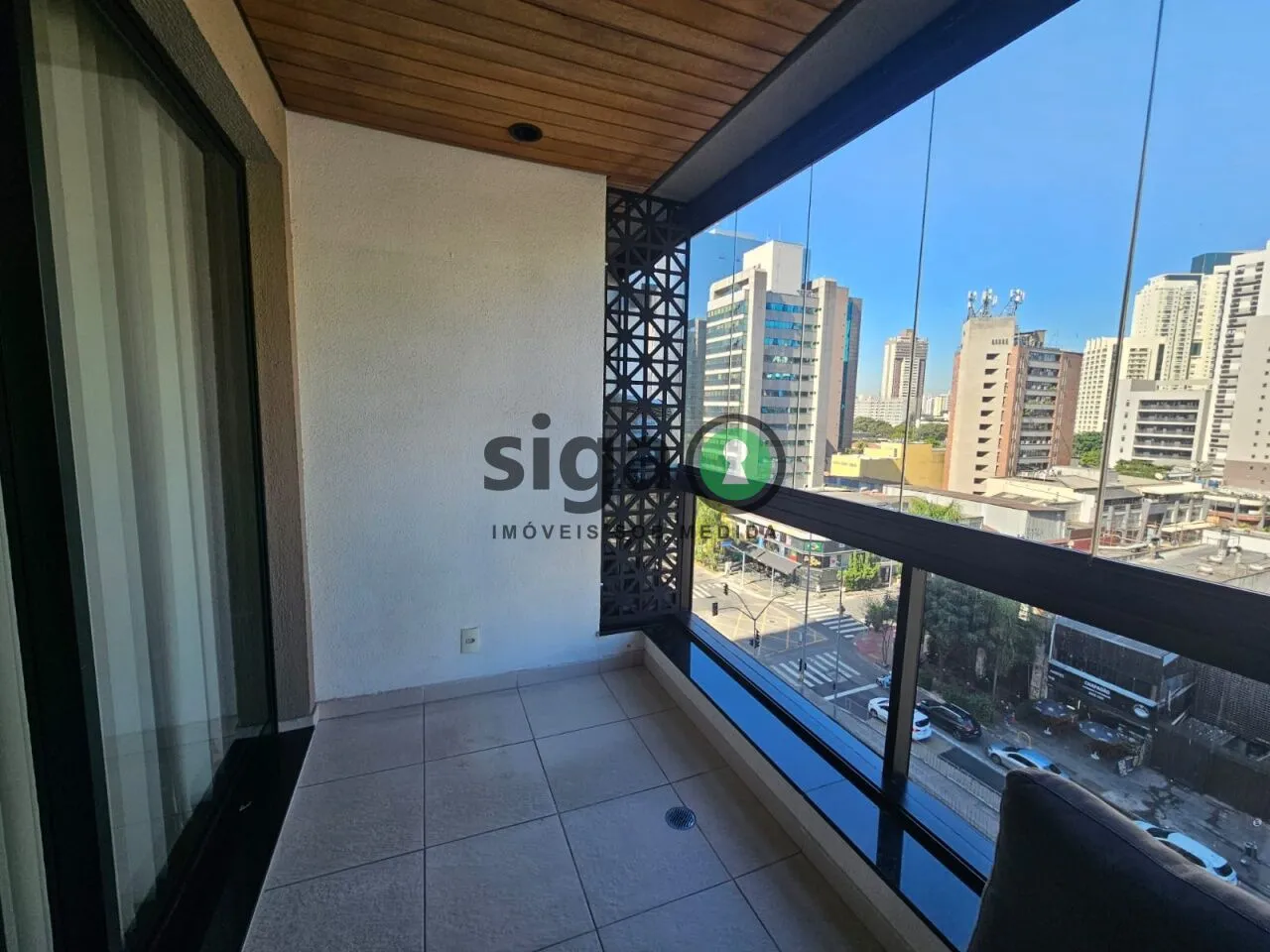 Imagem Apartamento mobiliado para alugar no Condomínio Limited Funchal
