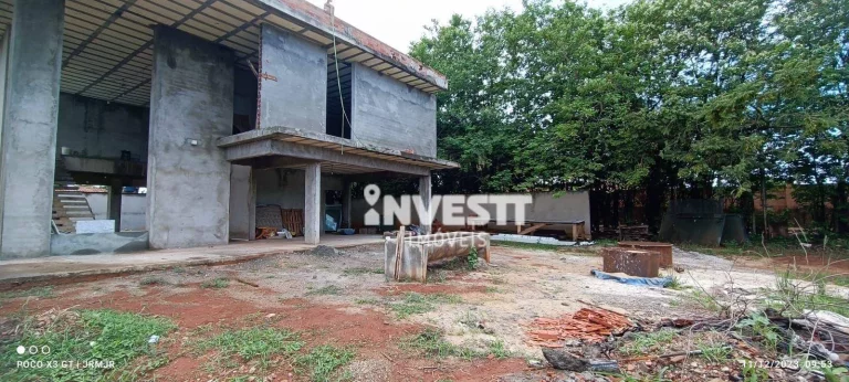Imagem Terreno com Sobrado em construção