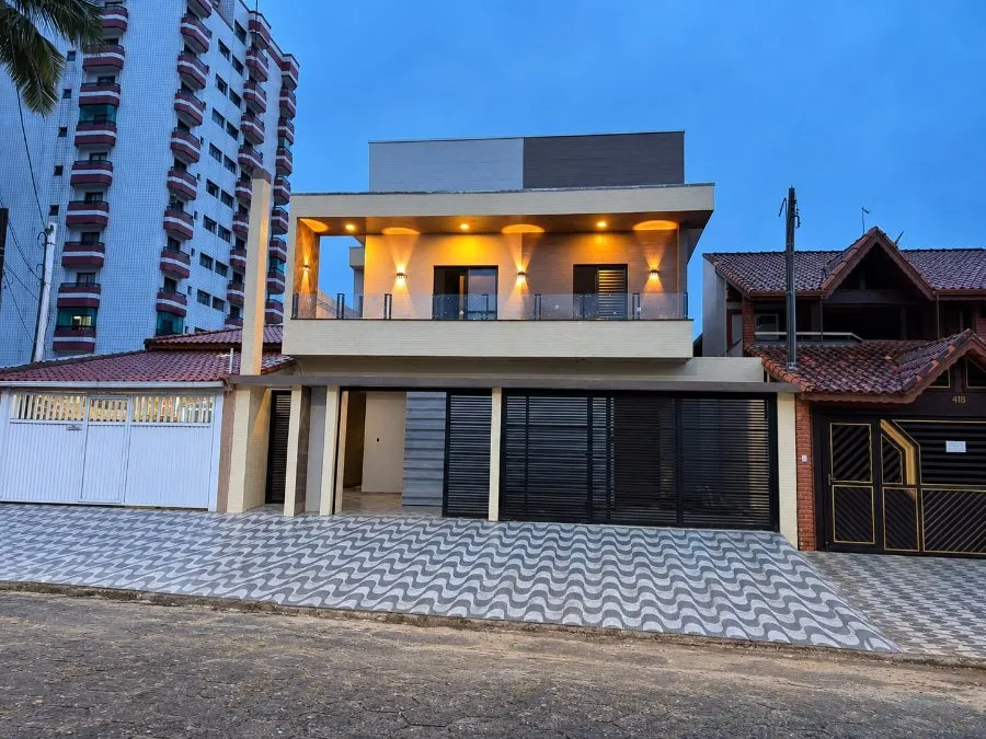 Foto do imóvel Linda Casa NA Praia Grande - OCIAN - NOVA em Ocian, Praia Grande - SP