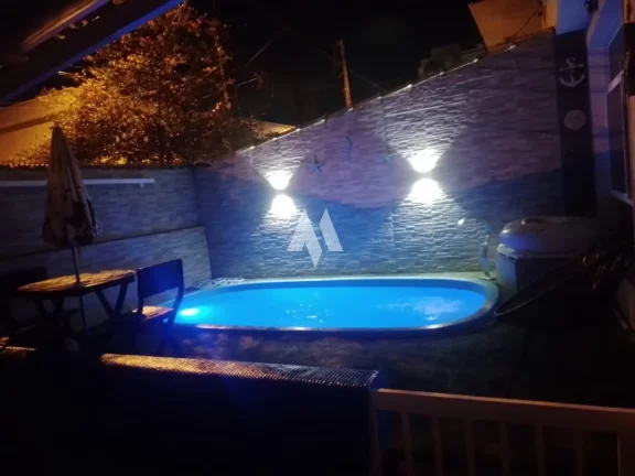 Imagem Sobrado Residencial à venda com 4 dormitórios e piscina na Ponta da Praia em Santos/SP