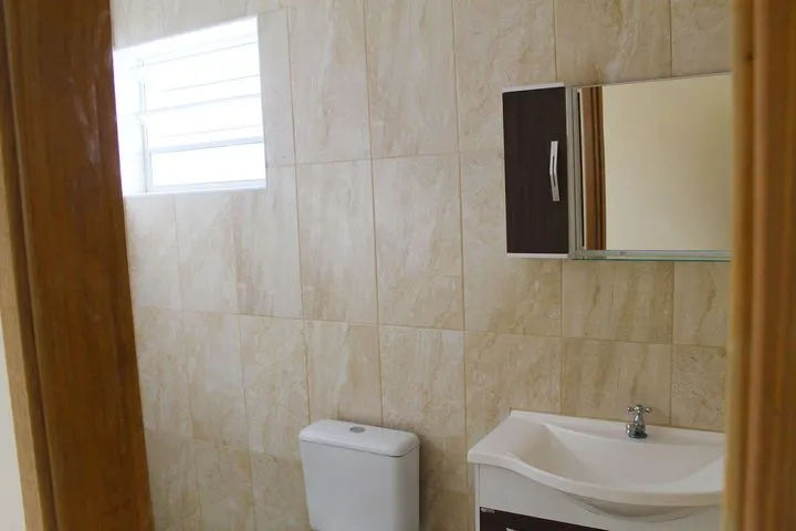 Imagem Casa com 2 Quartos à Venda, 110 m² em Parque Das Bandeiras - São Vicente