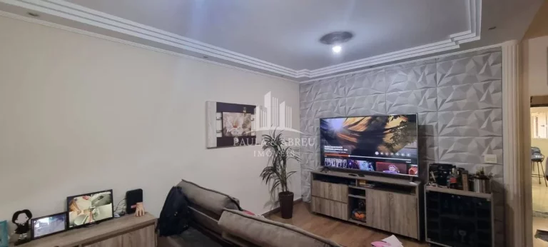 Imagem Sobrado de Alto Padrão, 4 Dormitórios, Sendo 2 Suítes e 1 com Closet, Porteira Fechada, Água Quente na Cozinha, Churrasqueira e fogão à Lenha no Centro de Ribeirão Pires-SP