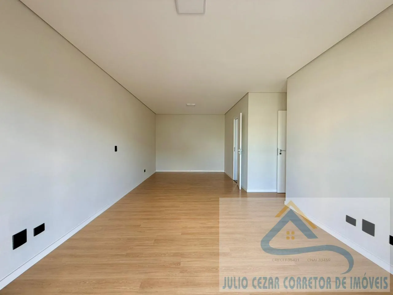 Imagem Sobrado para Venda em São José dos Pinhais, Cidade jardim, 3 dormitórios, 1 suíte, 2 banheiros, 2 vagas