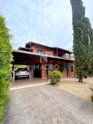 Foto do imóvel Casa com Amplo Terreno | Ilha da Figueira | 165m²