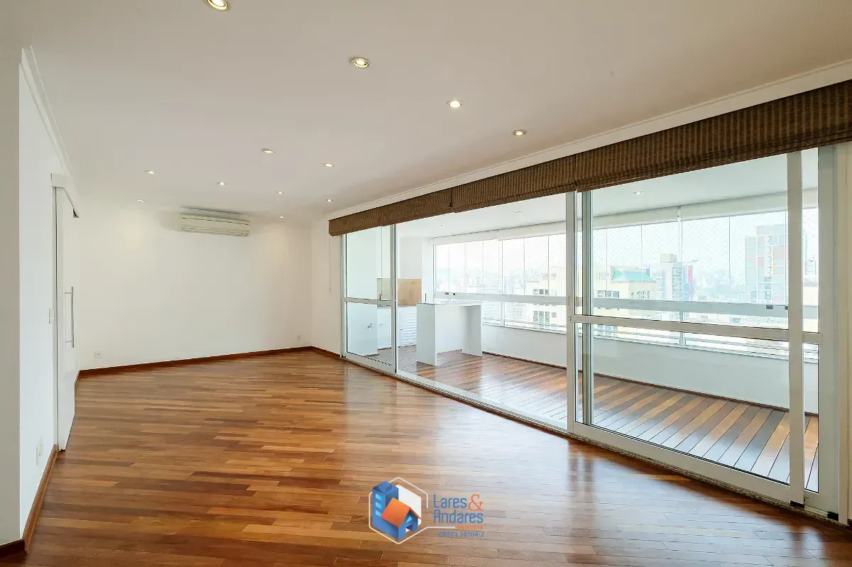 Foto do imóvel Apartamento para venda em Itaim Bibi com 3 quartos, sendo 3 suítes, 146m² em Rua Iara