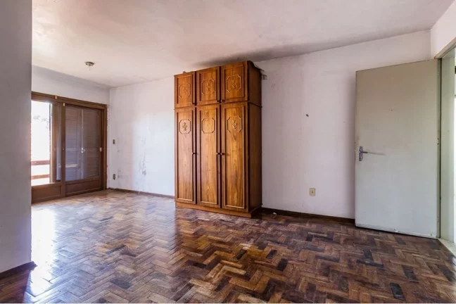 Imagem Terreno/Lote Residencial para venda no bairro Partenon em Porto Alegre
