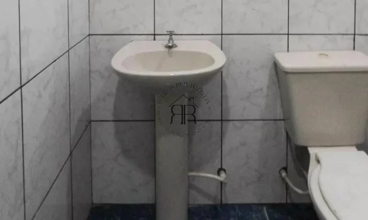 Imagem Localizado em São Paulo, este apartamento oferece uma excelente oportunidade para quem busca confor...