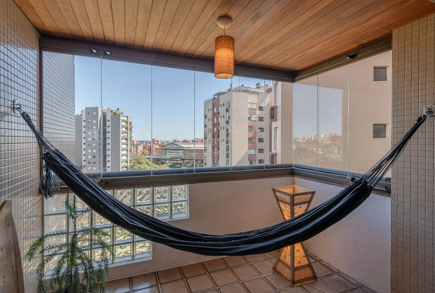 Imagem Apartamento de 2 dormitórios sendo 1 suíte e 1 vaga
