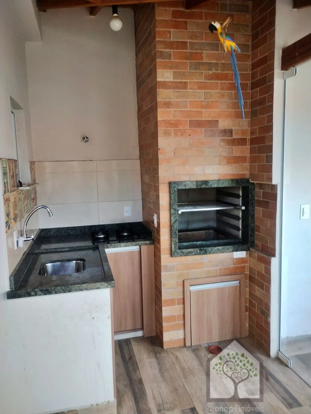 Imagem Casa 3 Quartos com 2 Suítes no Carianos, Florianópolis