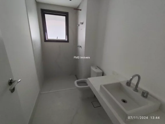 Imagem Apartamento com 244m² em Moema encontre o maior estoque Cyrela na Zona Sul! Explore em www.fmsimoveis.com.br