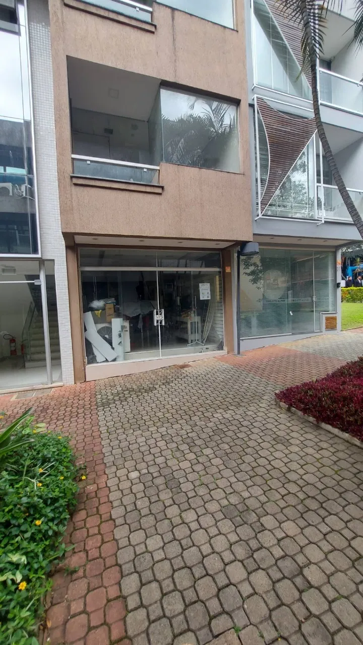 Foto do imóvel Prédio Comercial com 3 andares no centro comercial de Alphaville em CONDOMÍNIO CENTRO COMERCIAL ALPHAVILLE, BARUERI - SP