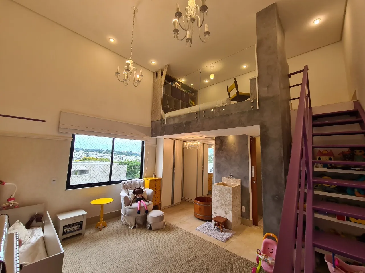 Imagem Linda casa de alto padrão no Residencial Giverny