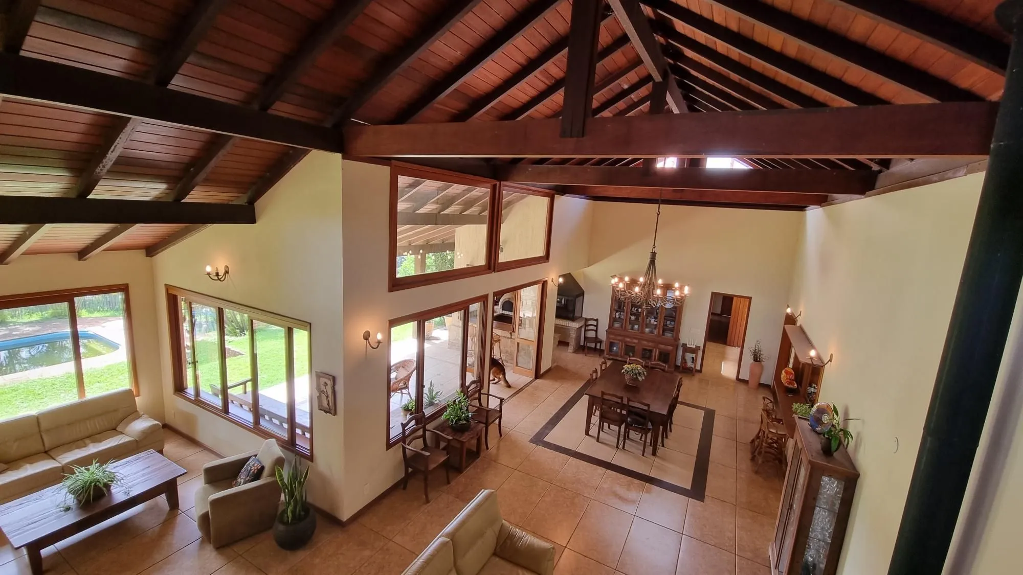 Imagem Casa para Venda - 600m², 4 dormitórios, sendo 4 suites, Vila Nova