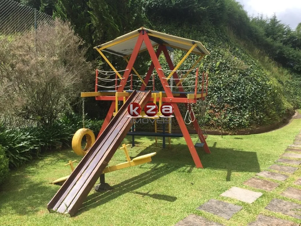 Imagem Casa de luxo em condomínio: 5 quartos, 5 suítes, 4 salas e mais - Venda em Descansópolis, Campos do Jordão-SP