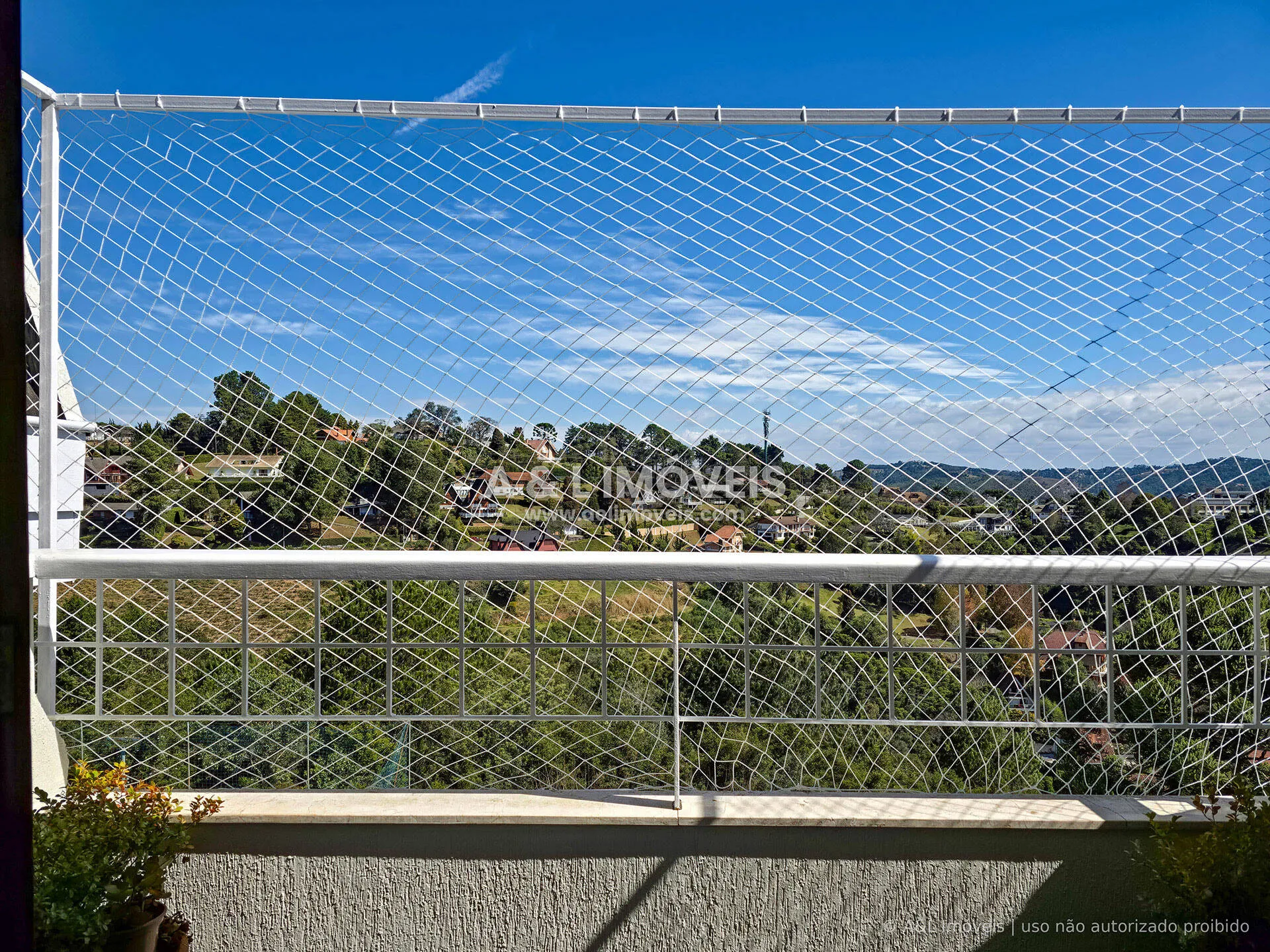 Imagem Apartamento com 4 dormitórios e 2 suítes à venda em Campos do Jordão
