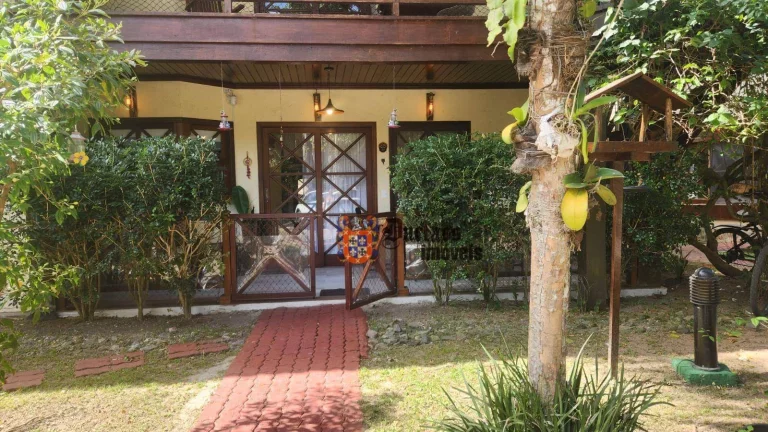 Imagem Casa com 2 dormitórios à venda, 91 m² por R$ 790.000,00 - Praia de Maresias - São Sebastião/SP