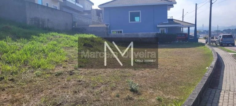 Foto do imóvel Terreno para venda 400m² em Condomínio fechado - Bairro Santana