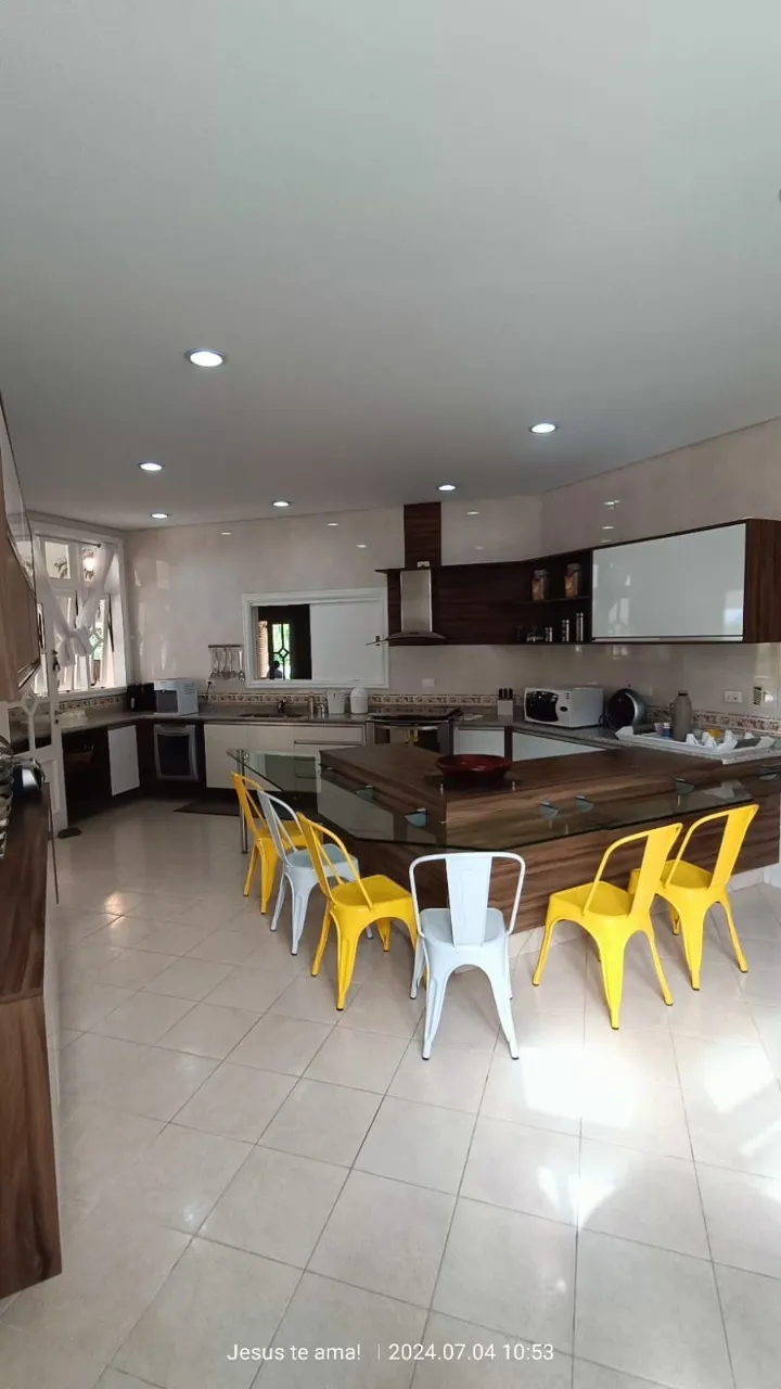 Imagem Casa de luxo em condomínio com 5 quartos e 4 suítes na Vila Martins - Itu-SP: 652,64m², 3 salas, 7 banheiros e 8 vagas de garagem!