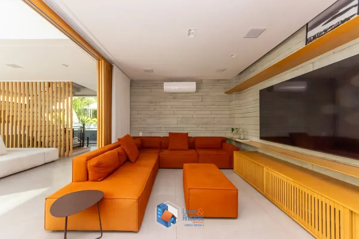 Imagem Casa no condomínio CONDOMINIO LAZULI para venda com 3 quartos, sendo 3 suítes, 404m²