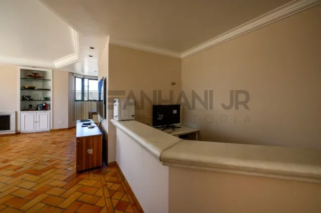Imagem Cobertura Duplex de tirar o fôlego com vista 360º para os Jardins, oferecendo uma combinação perfeita de privacidade, conforto e sofisticação. No pis