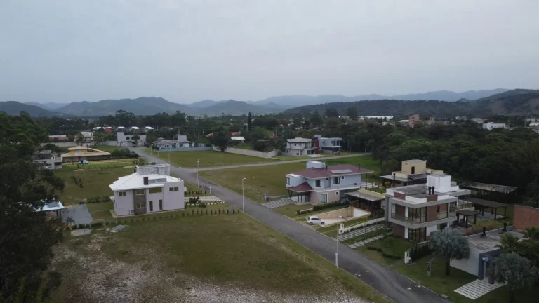 Imagem Terreno no Condomínio Lagoa Azul: luxo, lazer e natureza na Praia do Rosa!