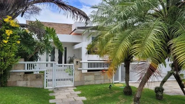 Imagem Crystal Lake: casa duplex 600 m² e 4 quartos