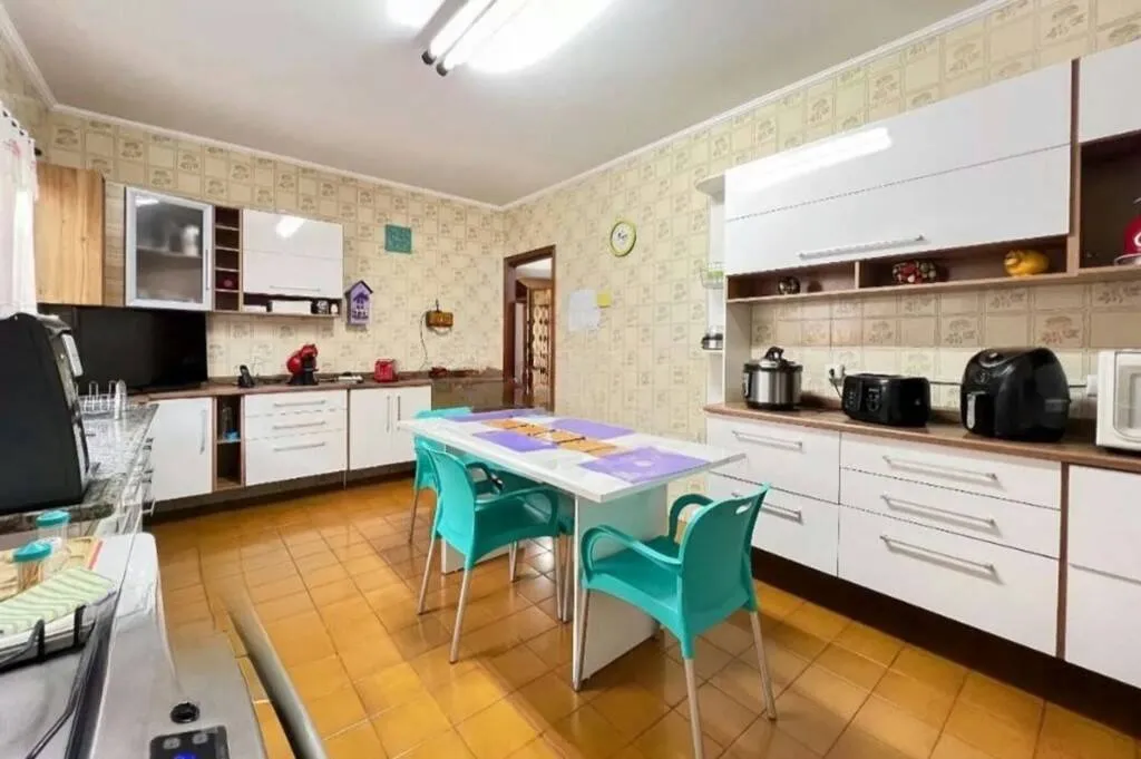 Imagem Casa Alto da Lapa - 163M², 3 Dorms, 1 Suíte, 6 Vagas, Churrasqueira.