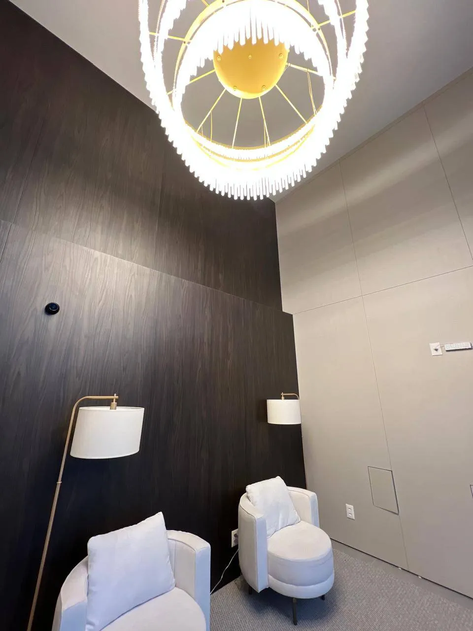 Imagem Royal Classic Jurerê Duplex Exclusivo com 3 Suítes para Locação Anual