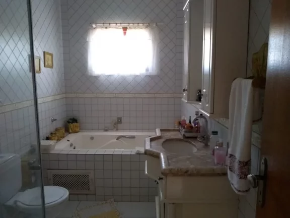 Imagem Sobrado no Jd. Estoril, próximo ao cond. Centrevile