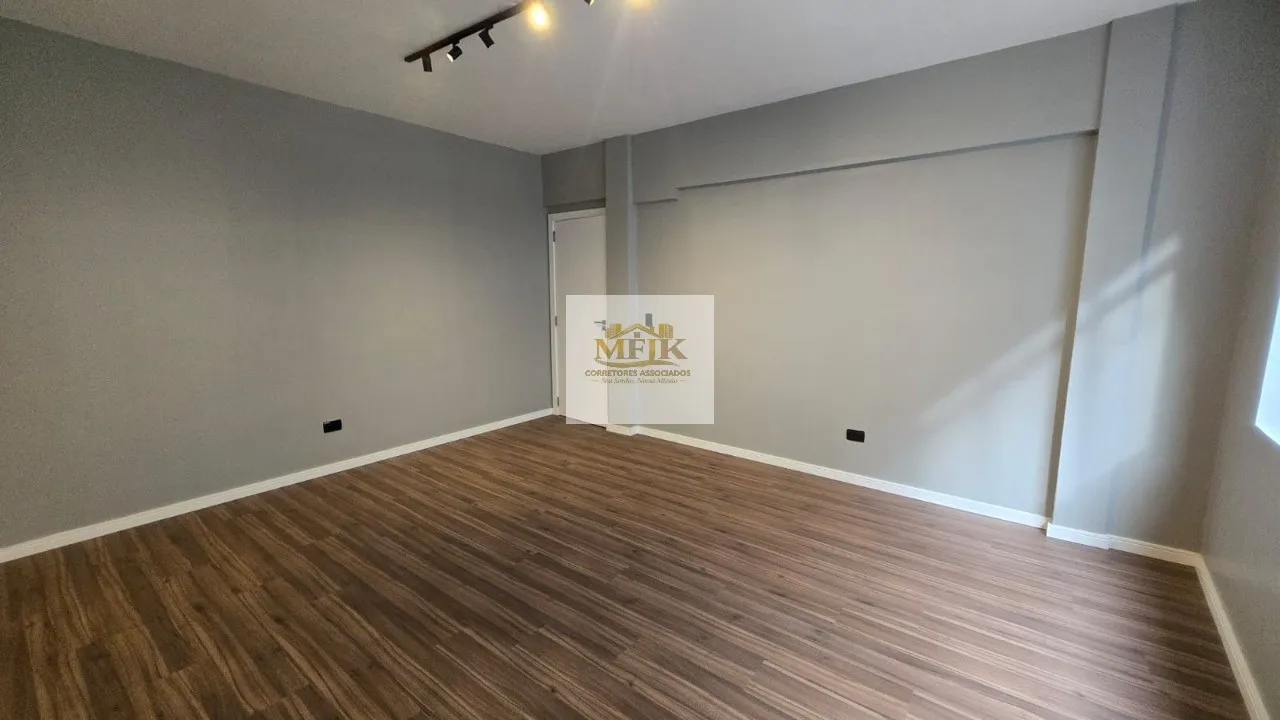 Imagem Venda de Apartamento no Centro de Curitiba-PR: 3 quartos, 2 suítes, 1 sala