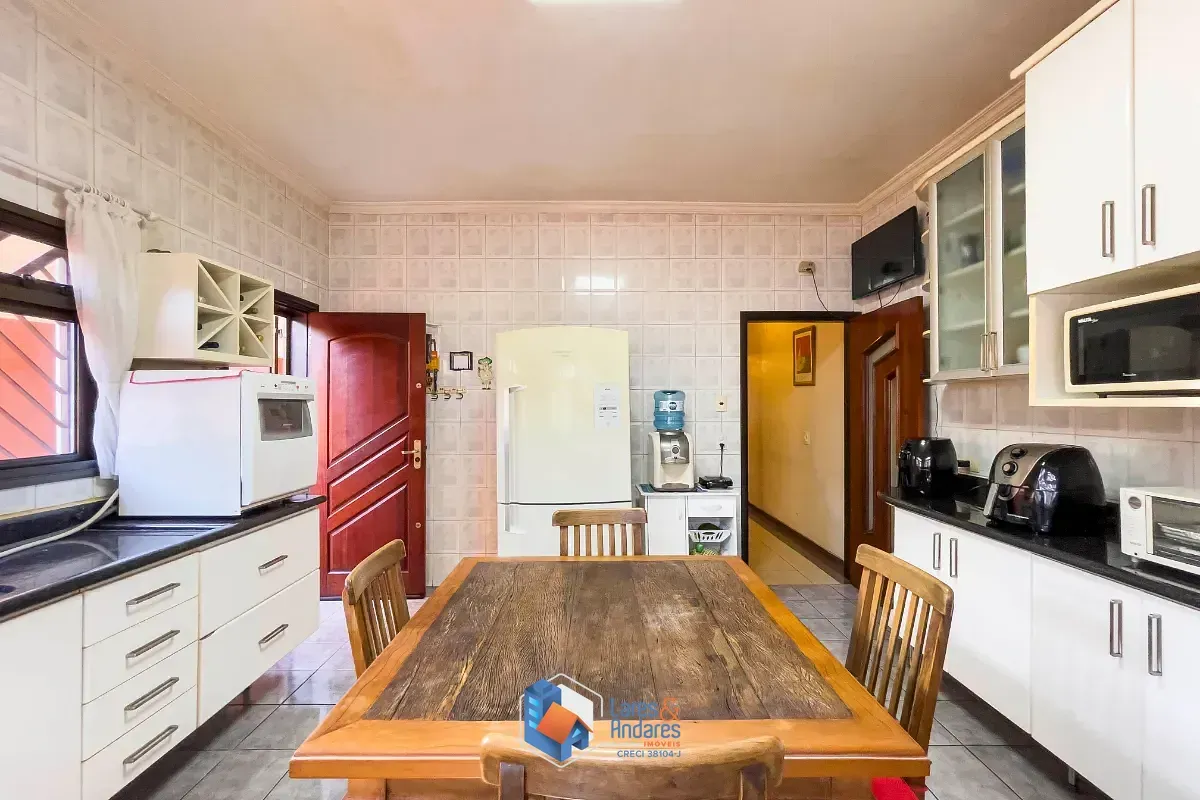 Imagem Sobrado para venda em Jardim Umuarama com 3 quartos, sendo 3 suítes, 187m²