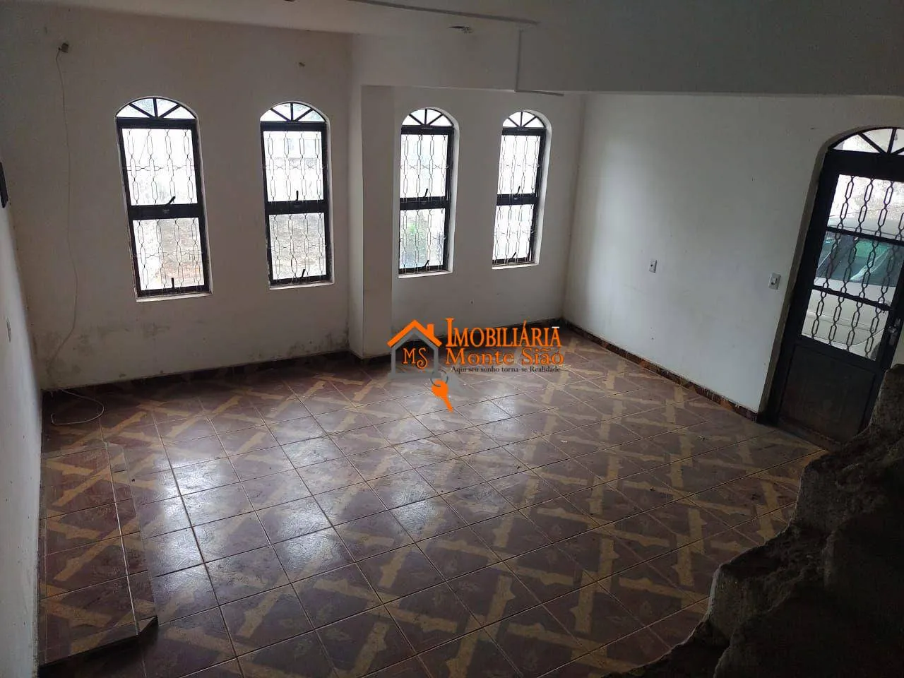Imagem Casa com 6 dormitórios à venda, 200 m² por R$ 750.000,00 - Parque Continental II - Guarulhos/SP