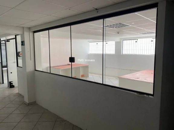 Imagem Prédio comercial com 1000m² no Alto da Lapa.