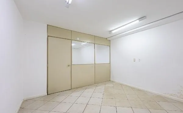 Imagem Prédio comercial com loja no bairro Rio Branco com 237m²
