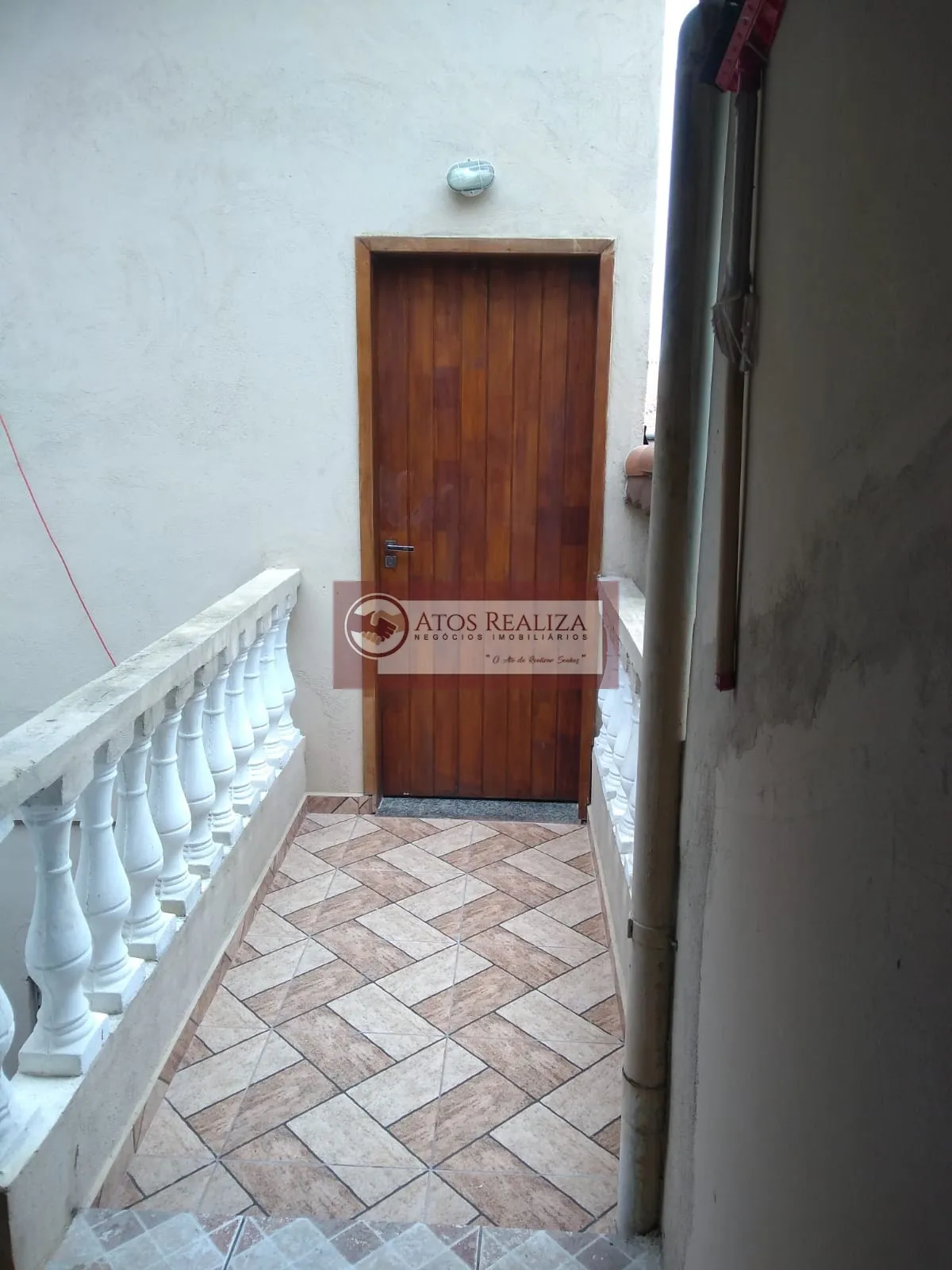 Imagem Alugue Casa/Fundos, 1 quarto em Jardim Lallo por R$ 950,00