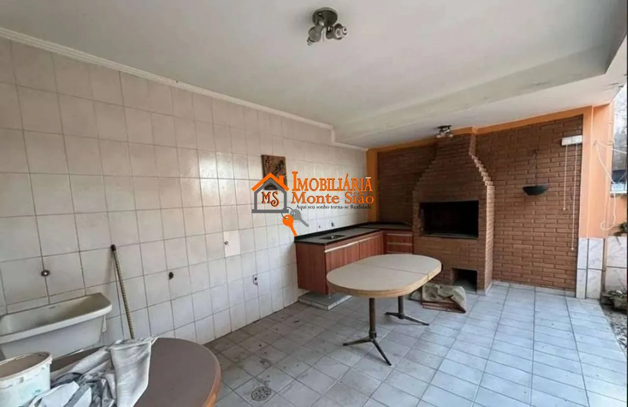 Imagem Casa com 3 dormitórios à venda, 240 m² por R$ 848.000,00 - Jardim Santa Mena - Guarulhos/SP