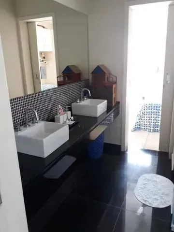 Imagem Casa à venda 3 Quartos, 1 Suite, 4 Vagas, 250M², Loteamento Residencial Campos do Conde II, Tremembé - SP | Campos do Conde Chambord