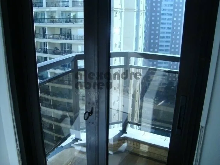 Imagem Apartamento alto padrão em condomínio luxuoso em Moema