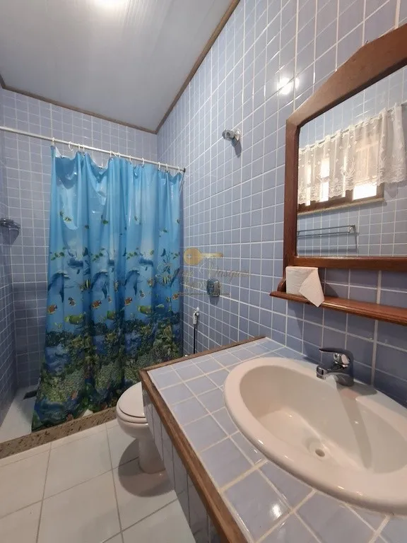 Imagem Casa em Condomínio para Venda em Teresópolis / RJ no bairro Canoas