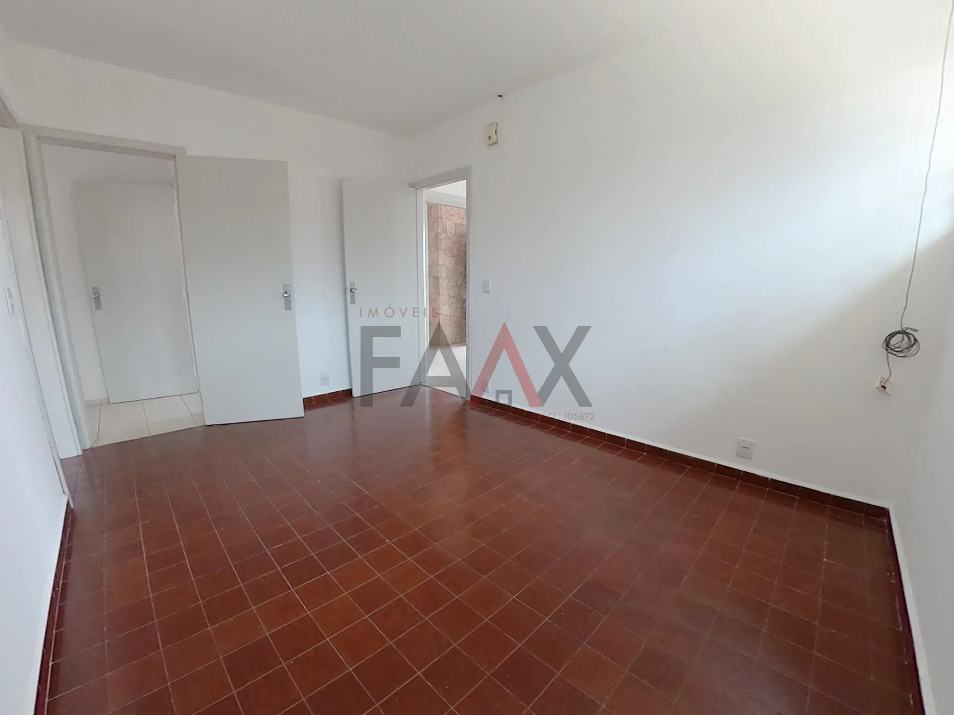 Imagem Casa a venda proximo a praça da ucrania no trianon em Guarapuava - PR