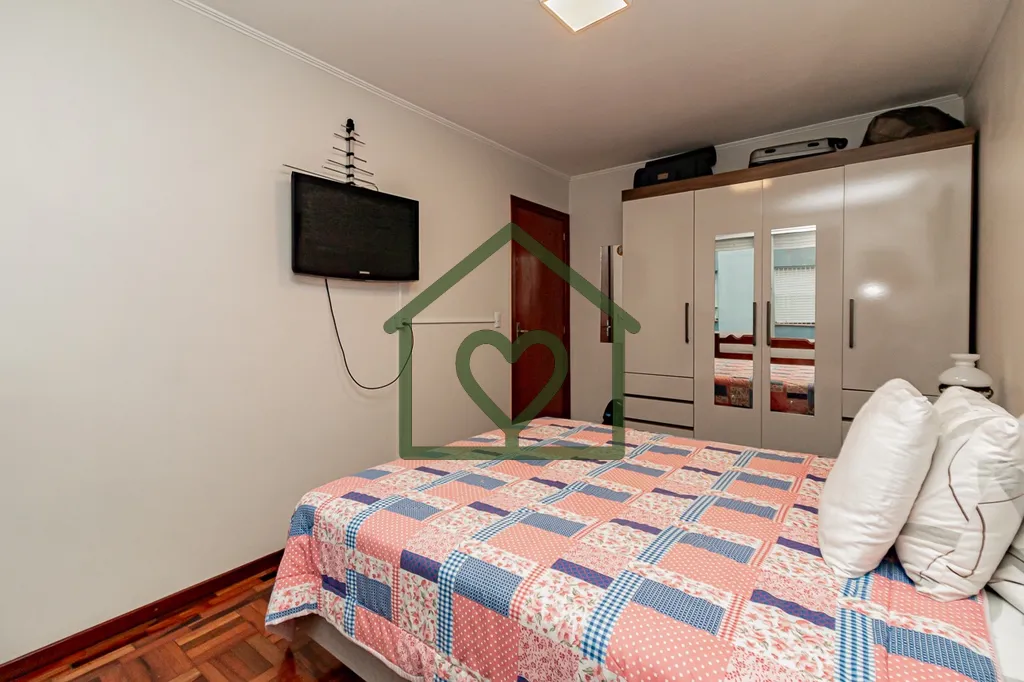 Imagem Heras vende excelente apartamento: 
 
- 3 dormitórios 
- Cozinha com copa 
- Área de serviço inde...