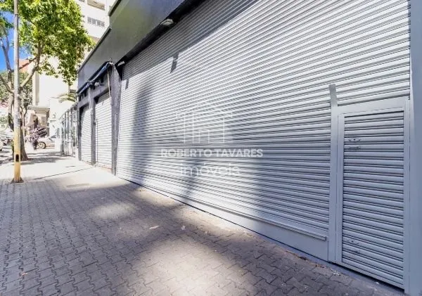 Imagem Loja comercial com 700m² - Galeria com 18 Lojas - Portas com 24 metros de frente, com bastante Visibilidade.