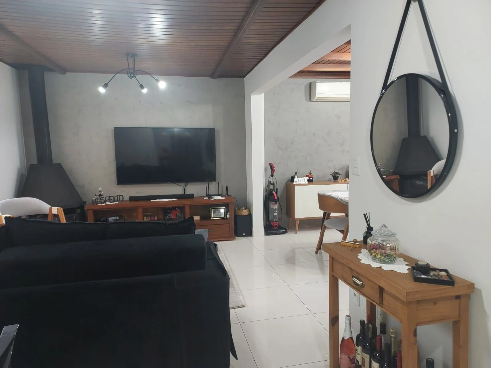 Imagem Cobertura com 02 quartos e 01 vaga coberta no Bairro Santana Porto Alegre