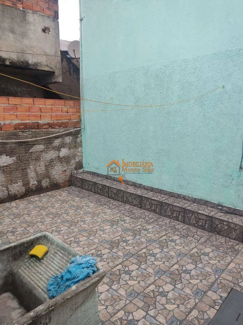 Imagem Sobrado com 4 dormitórios à venda, 150 m² por R$ 318.000,00 - Cidade Soberana - Guarulhos/SP