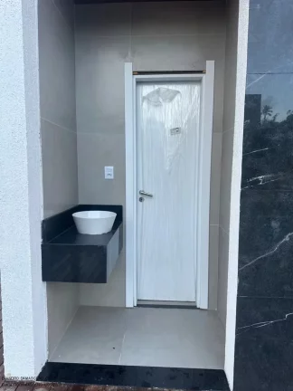 Imagem Imperdível oportunidade: Casa de luxo em condomínio Alphaville - Camaçari-BA, 4 quartos, 4 suítes, 2 salas, 2 banheiros, 4 vagas, 280m².