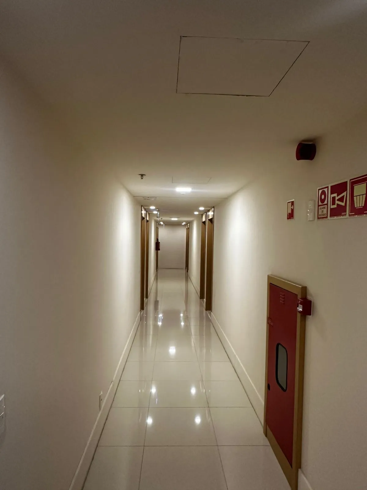 Imagem Sala Comercial em Cristo Redentor