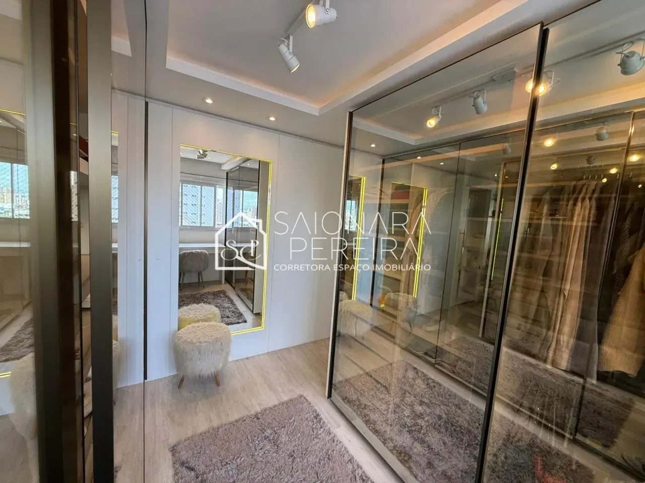 Imagem Apartamento com 3 dormitórios e 2 vagas em Nossa Senhora do Rosário, São José/SC