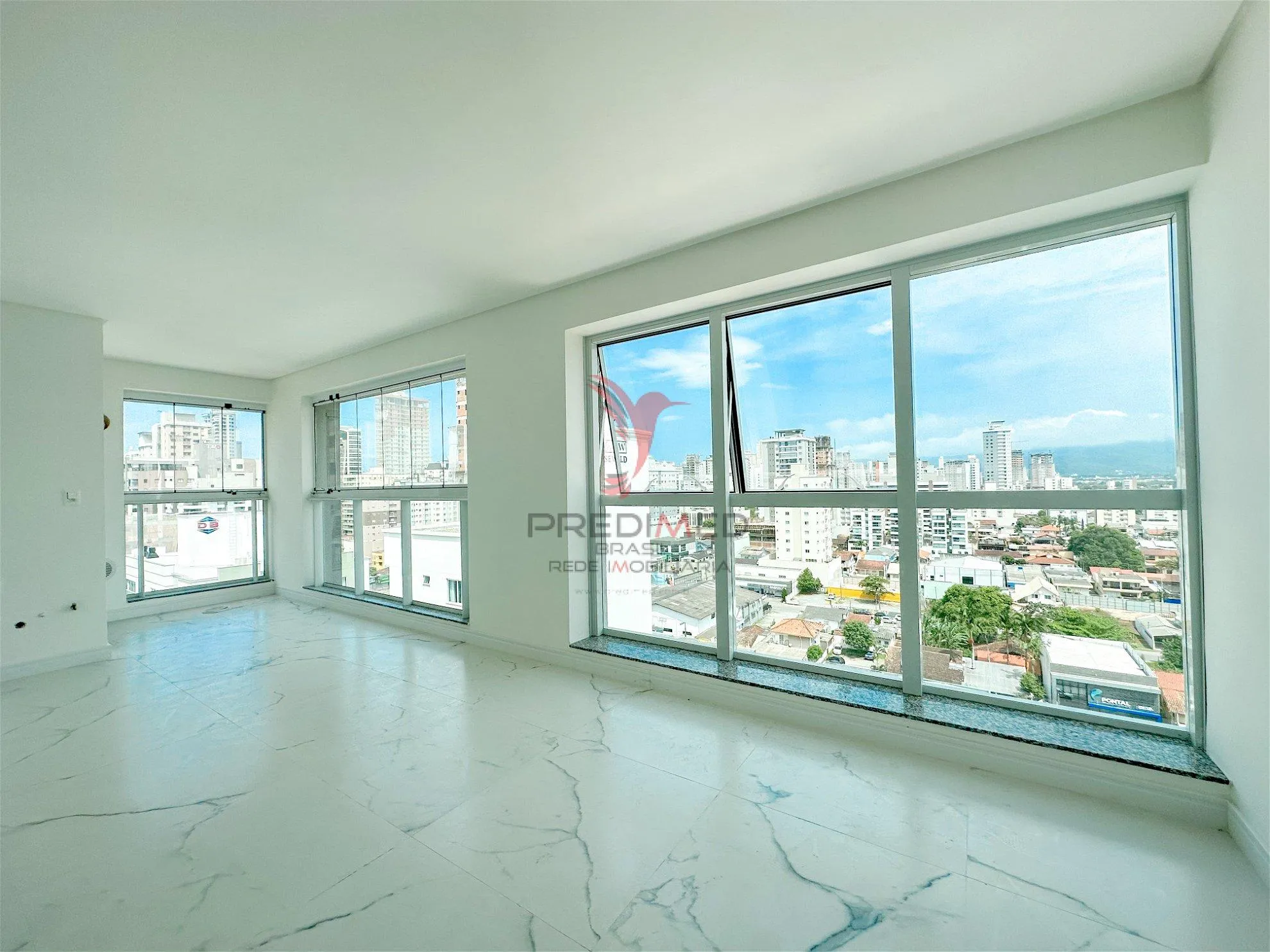 Foto do imóvel 3Suites, Em Itapema Um verdadeiro investimento belissimo para voce viver com Sua familia em Meia Praia, Itapema - SC