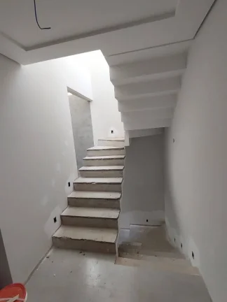 Imagem Sobrado Novo Alto Padrão 3 Dormitórios e 3 Suítes Estuda Permuta